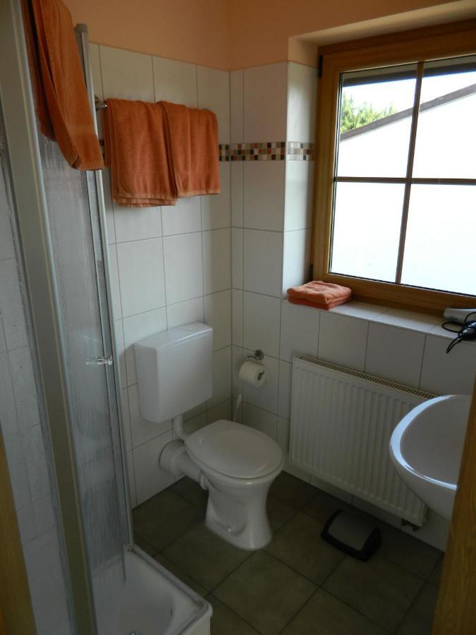 Gaestehaus Borniger Gau-Weinheim 外观 照片
